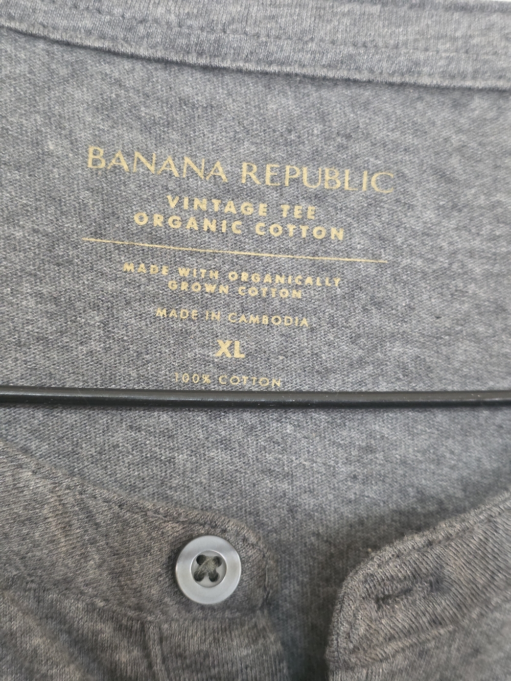Banana Republic Charcoal Gray Short-Sleeve Henley - Picture 3 of 9